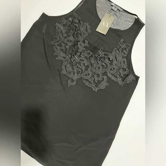 NWT - Armani Exchange lace appliqué blouse - size L - Picture 4 of 14